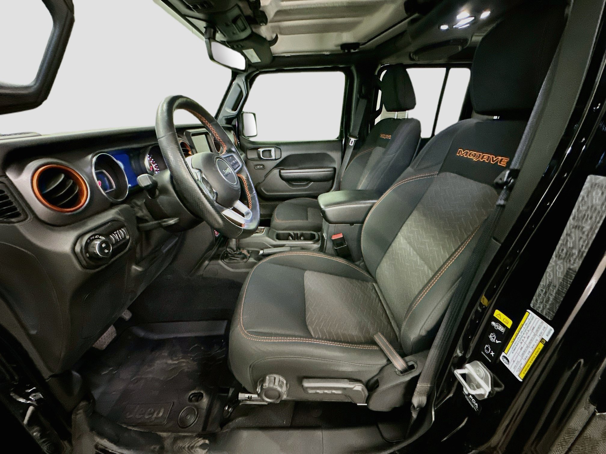 Used 2021 Jeep Gladiator Mojave AWD/4WD image 13