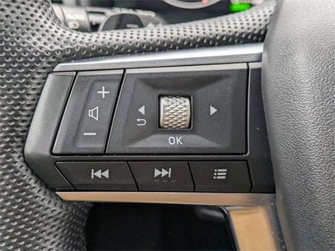 Used 2023 Mitsubishi Outlander SE image 19