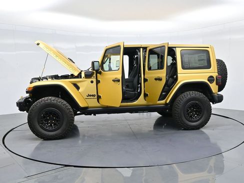 New 2024 Jeep Wrangler Unlimited Rubicon 4xe AWD/4WD image 32