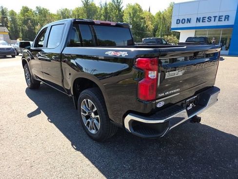 Used 2024 Chevrolet Silverado 1500 LT AWD/4WD image 27