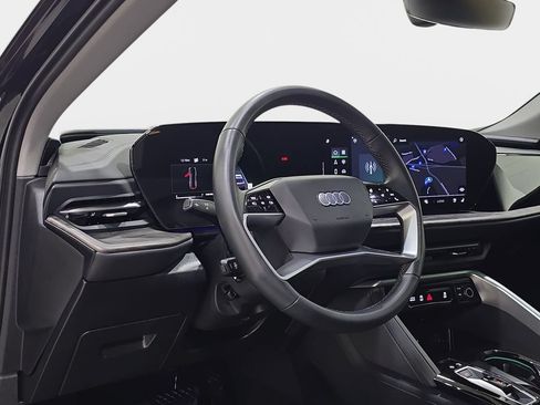 Used 2025 Audi Q5 Premium Plus w/ Premium Plus AWD/4WD image 19