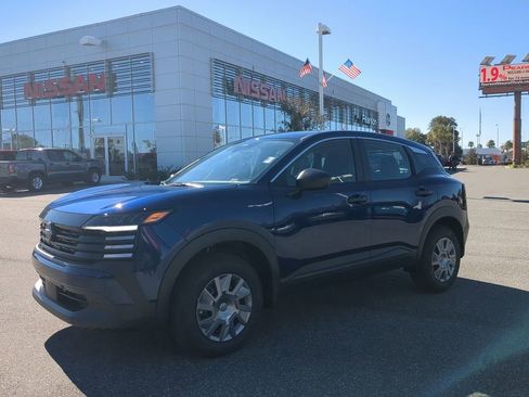 New 2026 Nissan Kicks S image 8