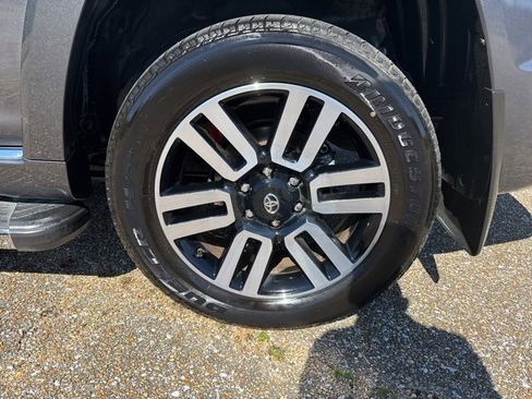 Used 2023 Toyota 4Runner Limited image 9
