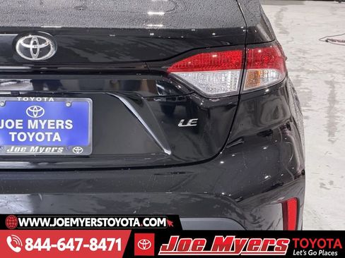 Used 2026 Toyota Corolla LE image 9