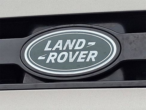 Certified 2025 Land Rover Defender 110 S image 28