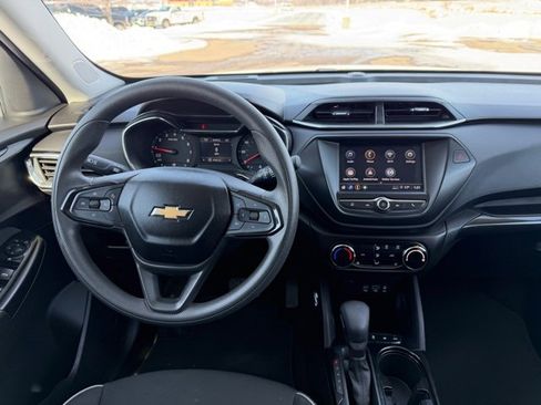 Used 2023 Chevrolet TrailBlazer LT image 29