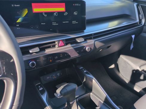 New 2026 Kia Sorento S AWD/4WD image 12