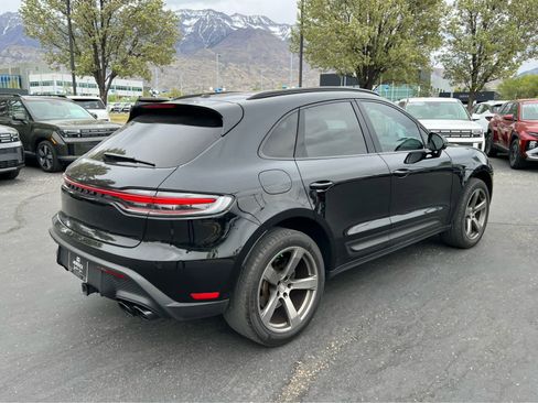 Used 2024 Porsche Macan AWD/4WD image 7