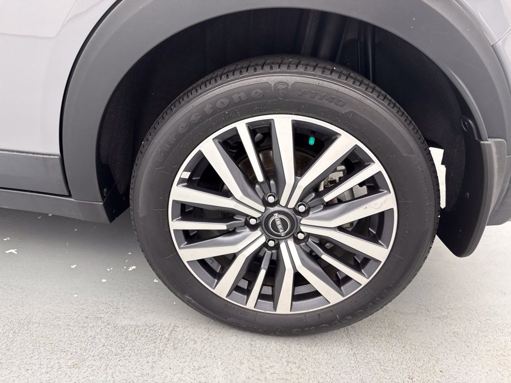 Used 2023 Nissan Kicks SV FWD image 6