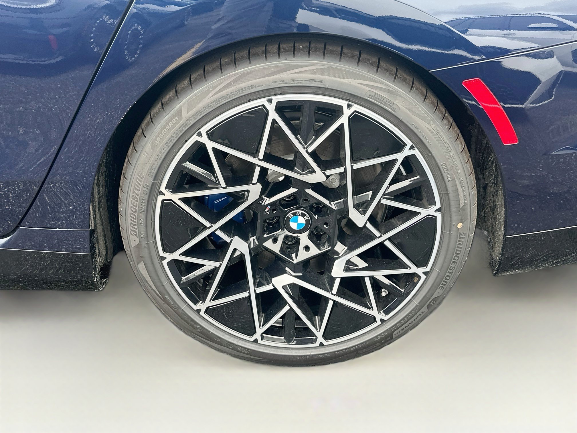 New 2027 BMW 740i xDrive w/ Executive Package AWD/4WD image 24