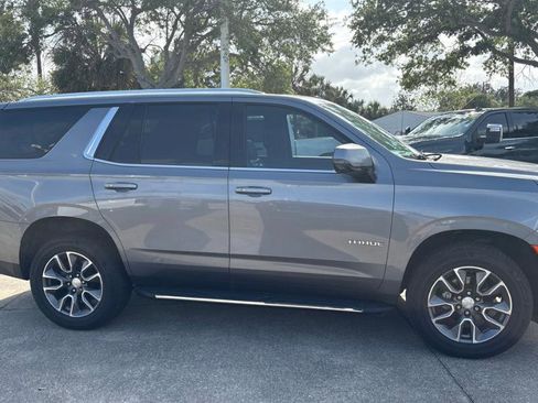Used 2021 Chevrolet Tahoe LT w/ LT Signature Package AWD/4WD image 2