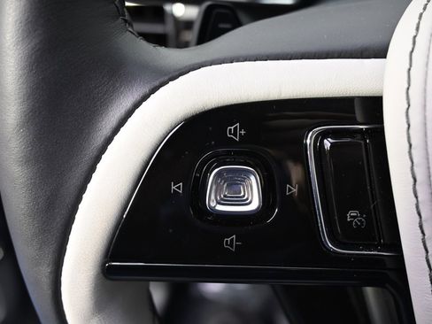 New 2026 Lincoln Aviator AWD image 35