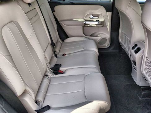 Certified 2025 Mercedes-Benz GLB 250 4MATIC image 21