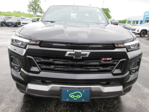 Certified 2024 Chevrolet Colorado Z71 w/ Z71 Convenience Package 2 AWD/4WD image 8