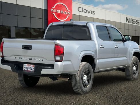 Used 2020 Toyota Tacoma SR w/ SR Convenience Package RWD image 3