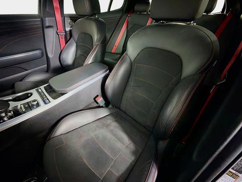 Certified 2023 Kia Stinger GT2 w/ Option Group 015 image 11