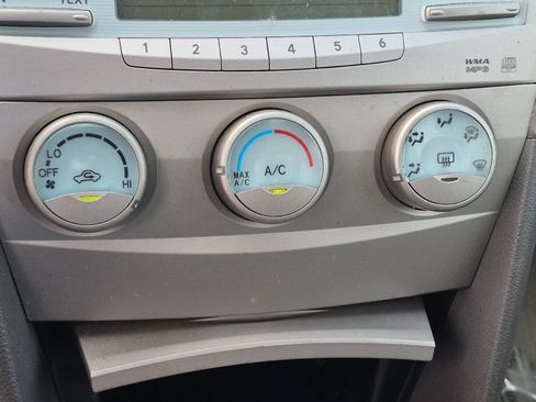 Used 2008 Toyota Camry LE FWD image 16