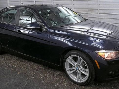 Used 2016 BMW 320i xDrive Sedan image 11