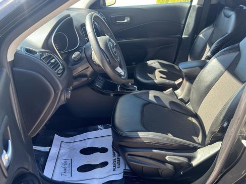 Used 2021 Jeep Compass Latitude image 13