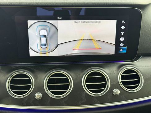 Used 2022 Mercedes-Benz E 350 Sedan w/ AMG Line Exterior image 30