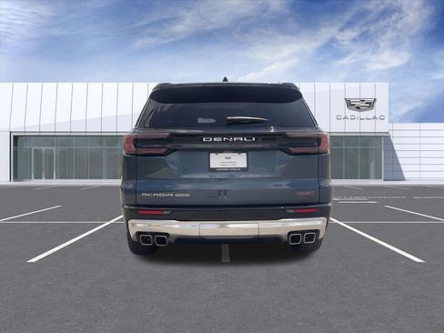 Used 2025 GMC Acadia Denali AWD/4WD image 7