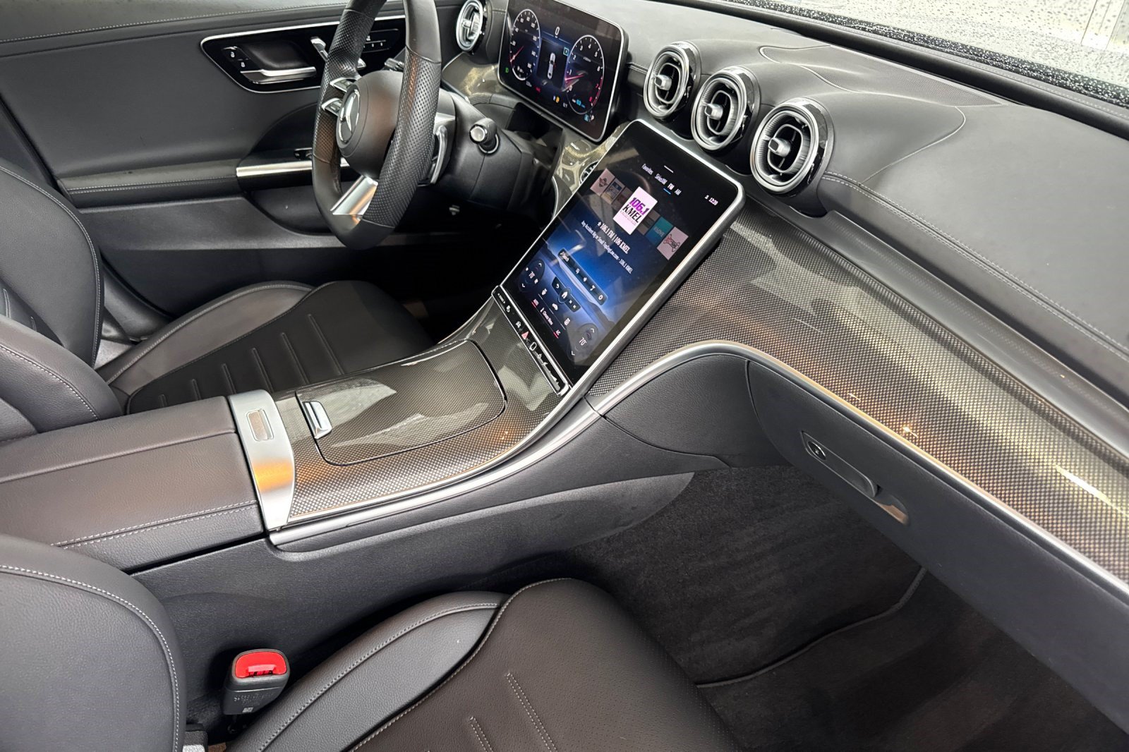 Used 2022 Mercedes-Benz C 300 Sedan image 19