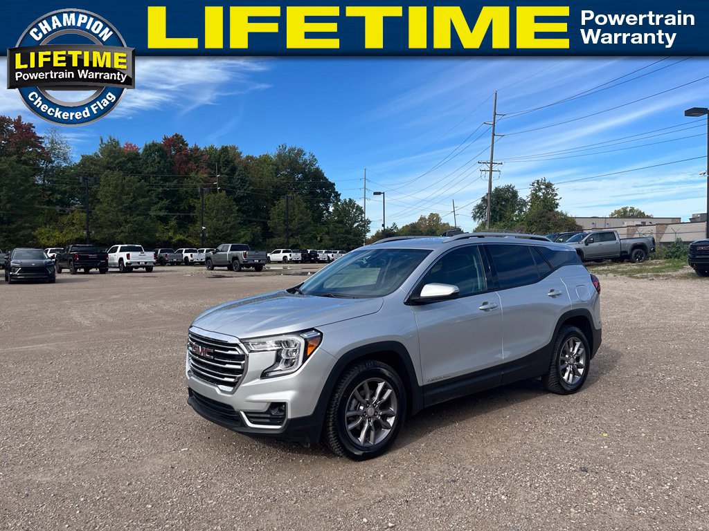 Used 2022 GMC Terrain SLT AWD/4WD image 1