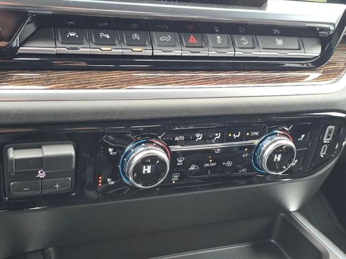 New 2026 GMC Sierra 1500 Elevation w/ Elevation Premium Package image 13