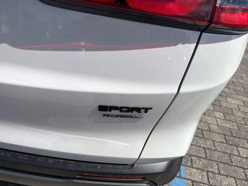 Used 2024 Honda CR-V Sport Touring image 6
