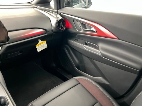 New 2026 Chevrolet Equinox EV RS image 11