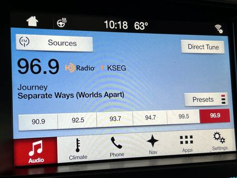 Used 2017 Ford Explorer Platinum image 21