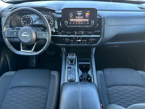Used 2025 Nissan Pathfinder SV AWD/4WD image 14