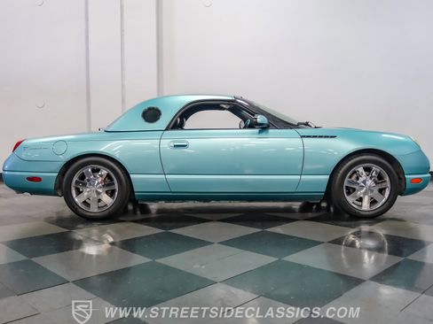 Used 2002 Ford Thunderbird image 15