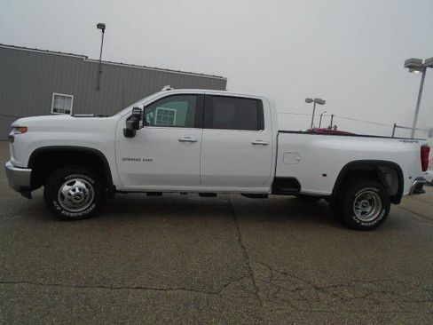 Used 2022 Chevrolet Silverado 3500 LTZ w/ LTZ Convenience Package image 4