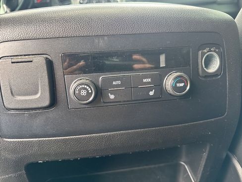 Used 2017 Chevrolet Suburban Premier AWD/4WD image 42