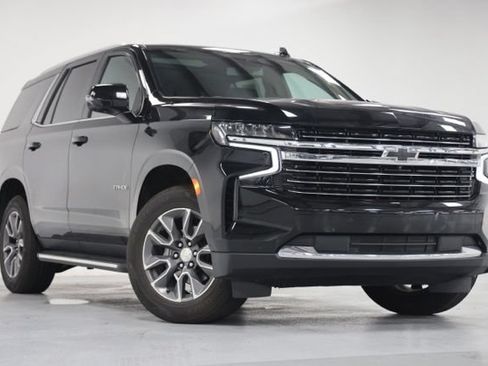 Used 2023 Chevrolet Tahoe LT w/ Luxury Package AWD/4WD image 1