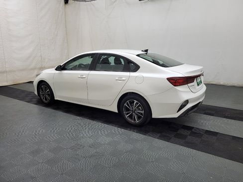 Used 2023 Kia Forte LXS FWD image 3