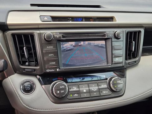 Used 2014 Toyota RAV4 Limited FWD image 29