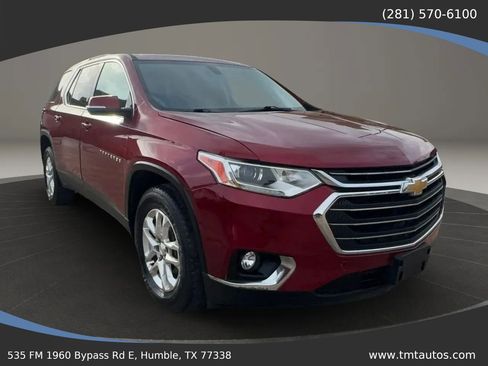 Used 2018 Chevrolet Traverse LT AWD/4WD image 1
