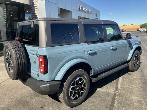 Used 2023 Ford Bronco Outer Banks AWD/4WD image 7