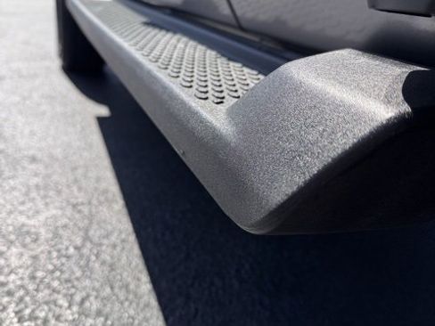 Used 2020 Jeep Wrangler Unlimited Sahara image 9