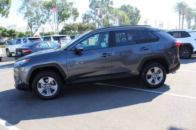 Certified 2025 Toyota RAV4 XLE AWD/4WD image 6