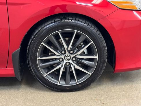 Used 2023 Toyota Camry XLE w/ Navigation Package image 4