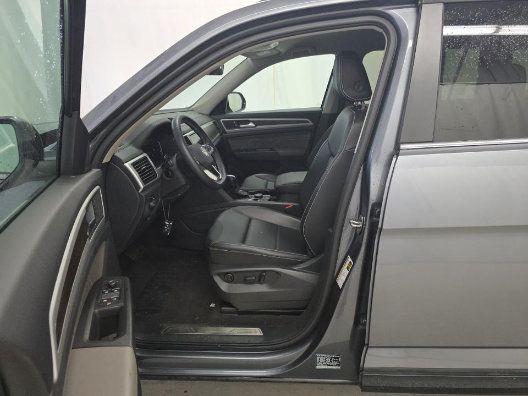 Used 2023 Volkswagen Atlas SE AWD/4WD image 8