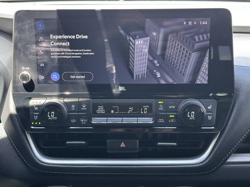 Used 2025 Toyota Grand Highlander AWD Hybrid image 37