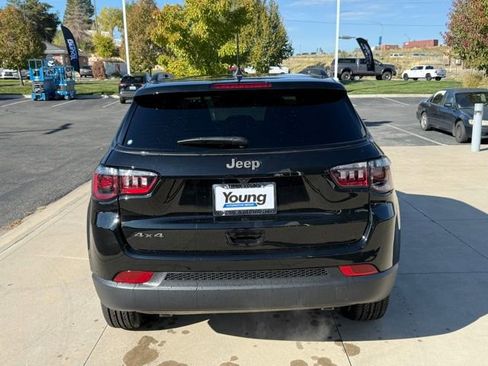 New 2025 Jeep Compass Latitude w/ Sun & Sound Group image 9