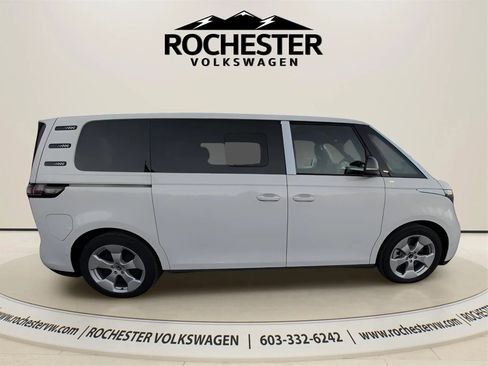 New 2025 Volkswagen ID. Buzz Pro S image 9