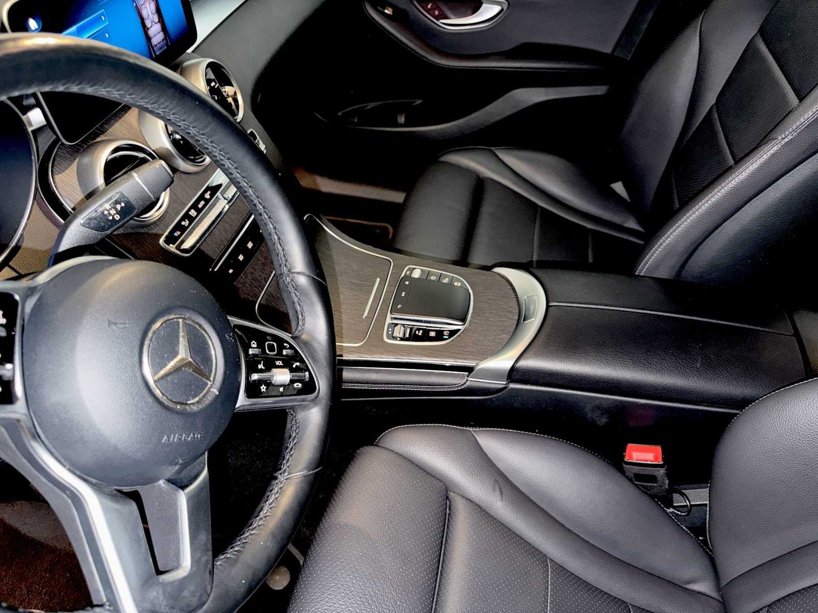 Used 2021 Mercedes-Benz GLC 300 4MATIC image 19