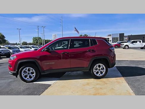 Used 2025 Jeep Compass Sport AWD/4WD image 27