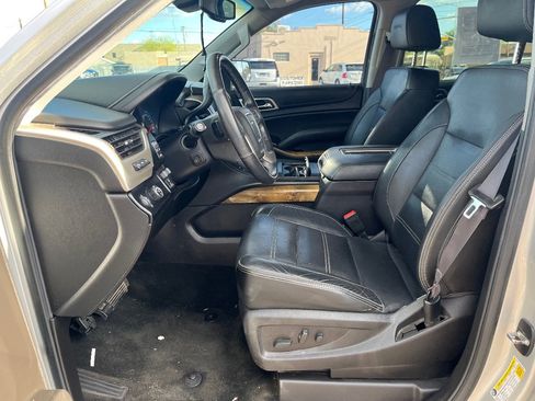Used 2017 GMC Yukon XL Denali w/ Open Road Package RWD image 11